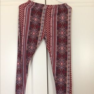 Pants with patterns. Size S.